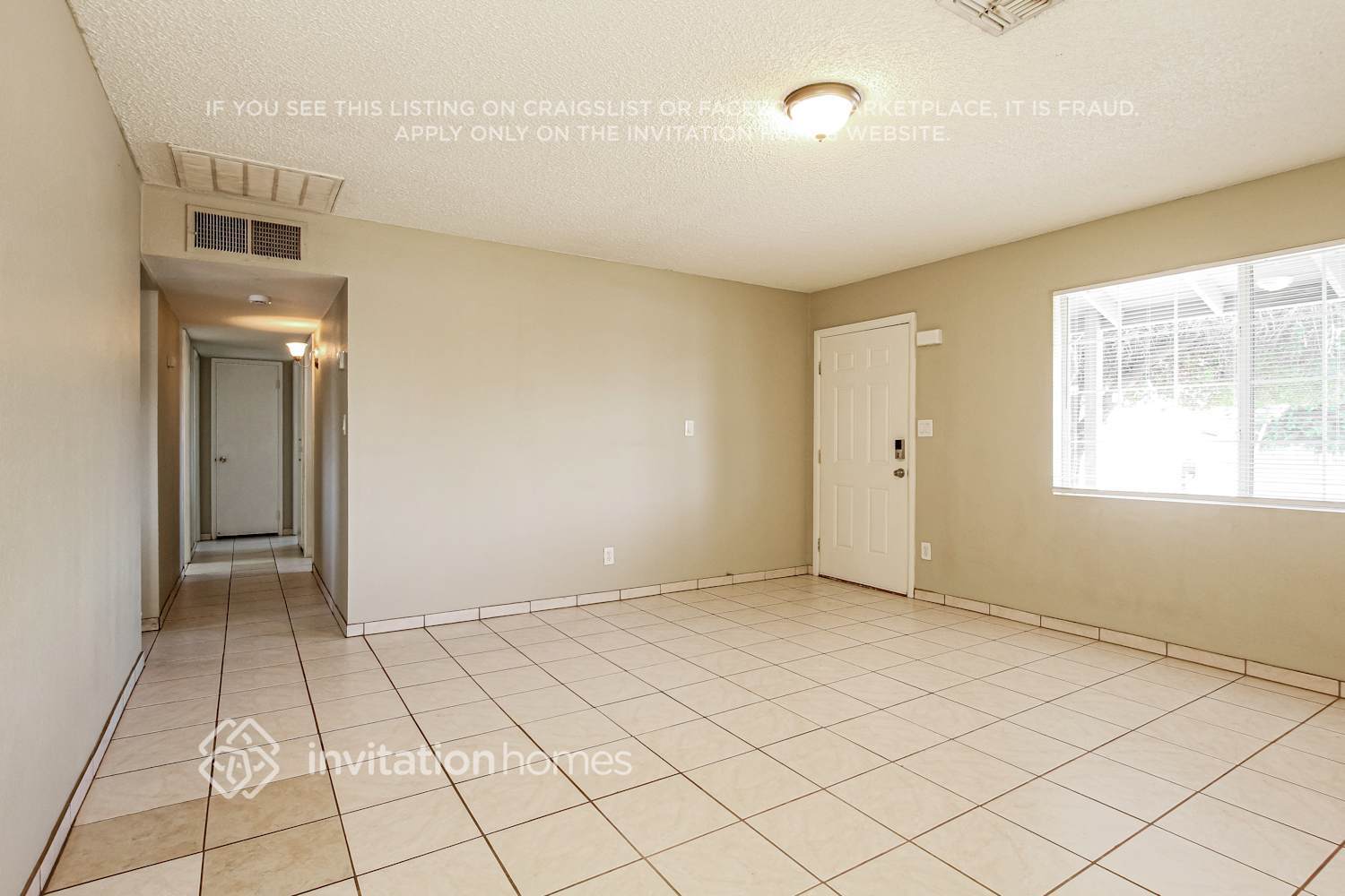 Building Photo - 3808 W Glendale Ave