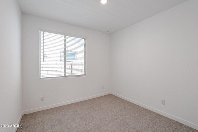 Building Photo - 16554 W Questa Dr