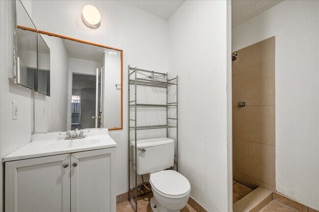 Building Photo - 9572 Windswept Ln