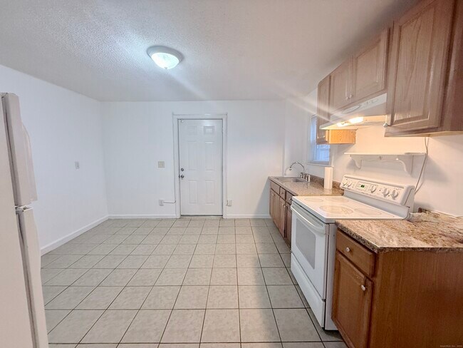 Building Photo - 12 South St