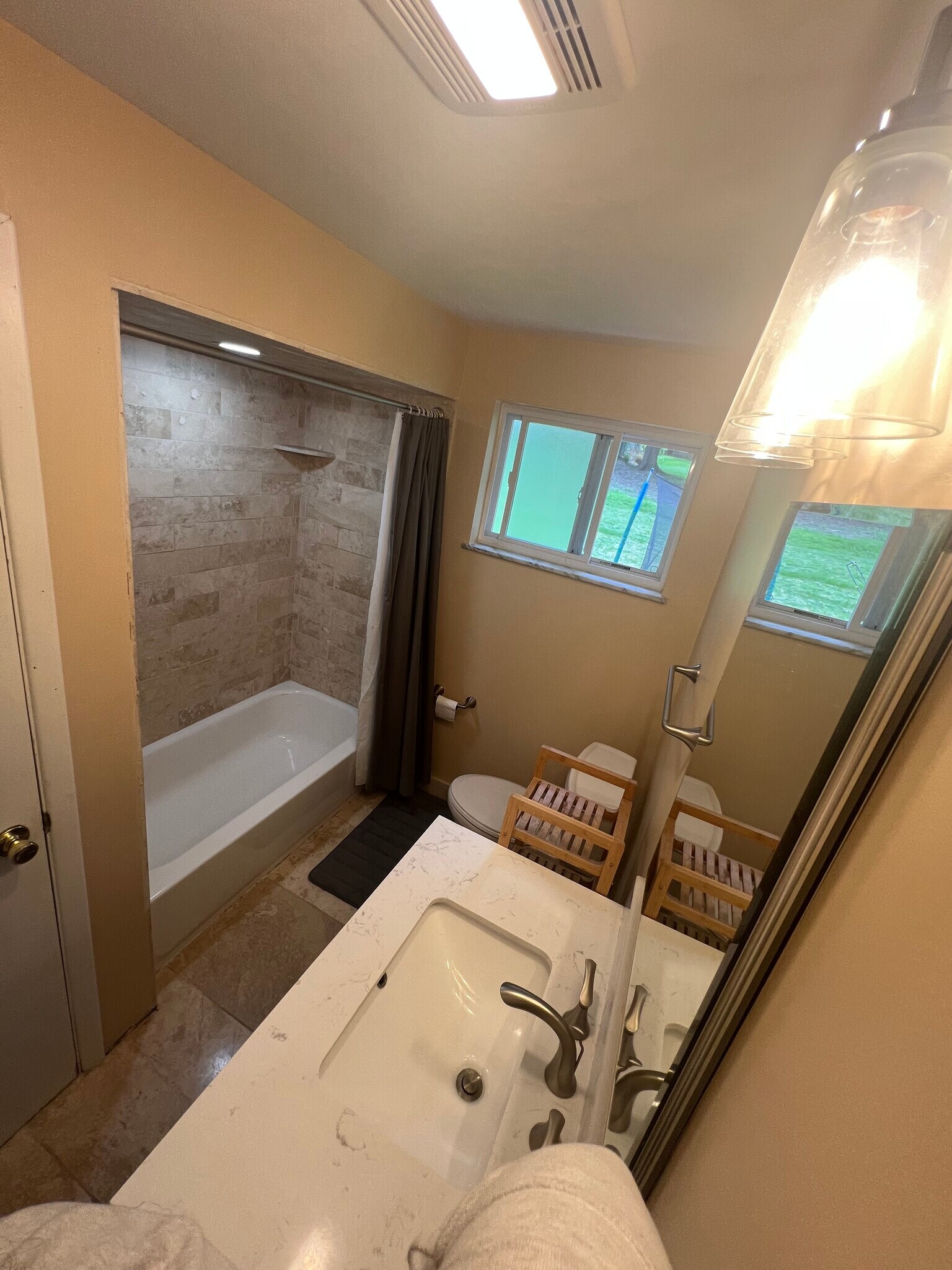 Building Photo - 414 Wyndhurst Dr