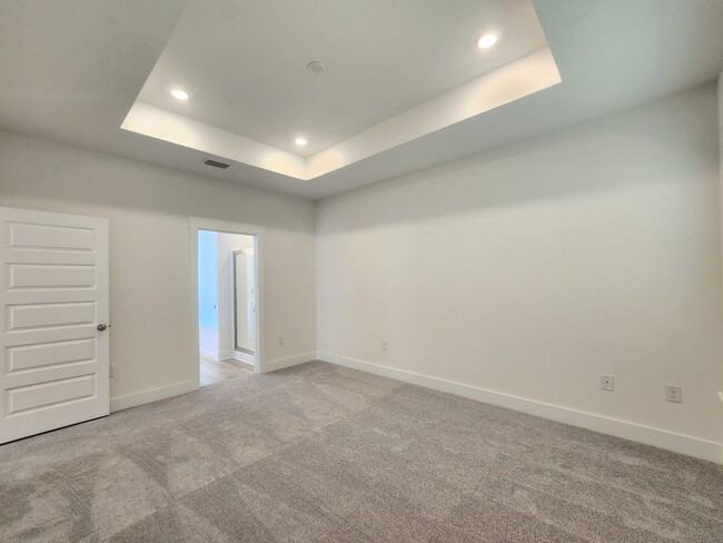 Building Photo - Beautiful new 4/2 home available in Greenb...