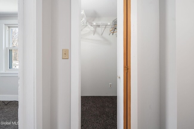 Building Photo - 232 Main St