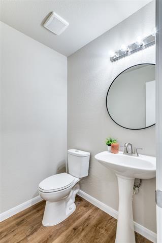 Building Photo - 5700 Giddyup Ln