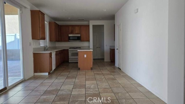 Building Photo - 15792 Barrel Cactus Ln