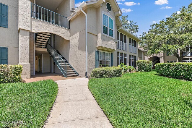 Primary Photo - 900 Ironwood Dr