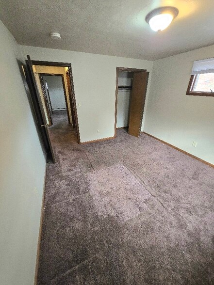 Building Photo - 8260 Southern Blvd