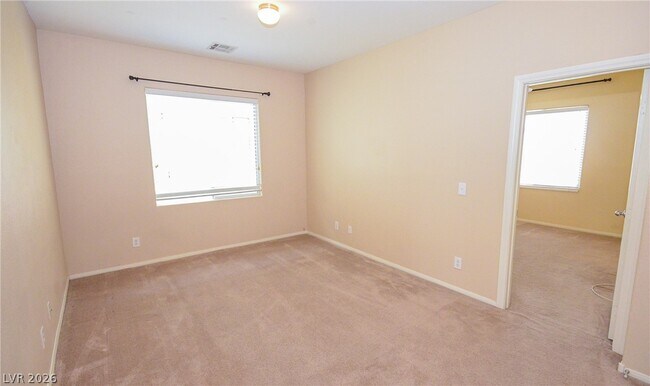 Building Photo - 10624 Allegrini Dr