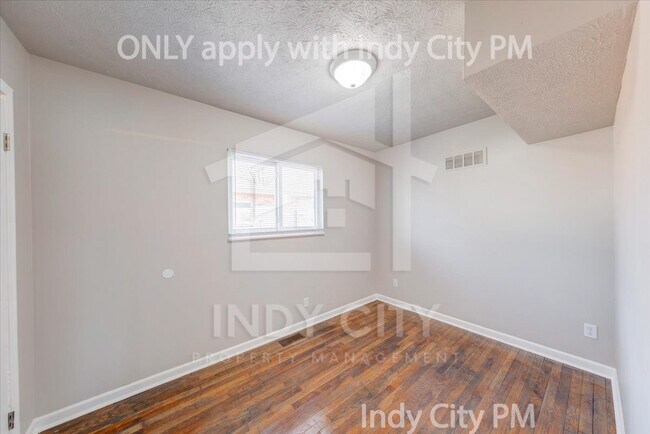 Building Photo - 5120 Reeder St