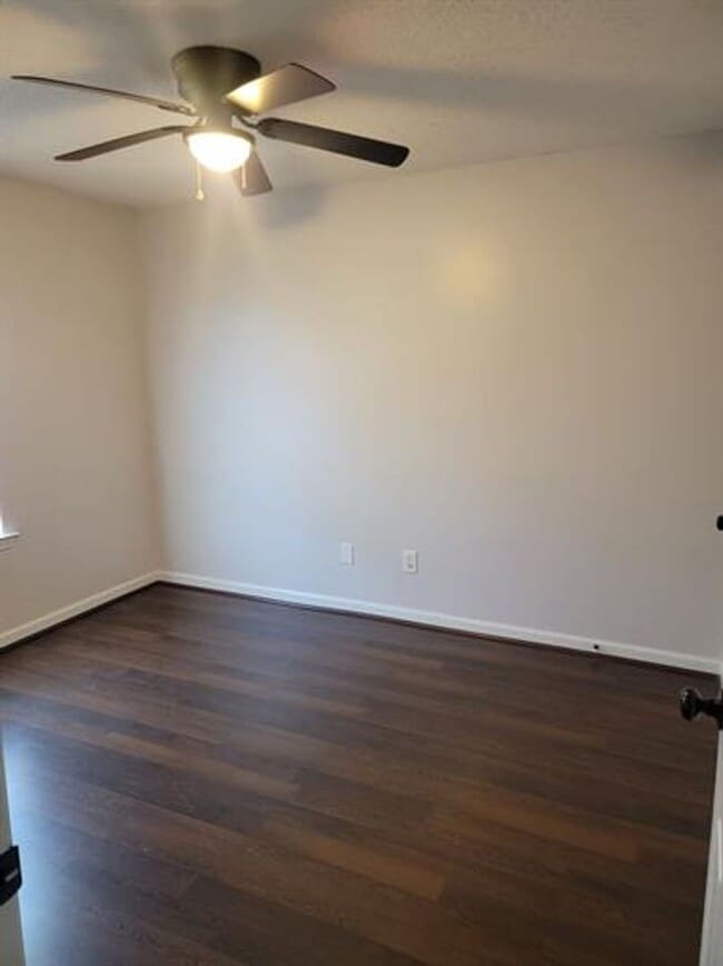 Building Photo - Modern Oasis with All the Amenities – Your...