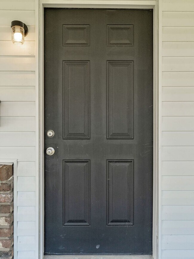 Building Photo - Oak Ridge 37830 - 3 bedroom 2 bath duplex ...