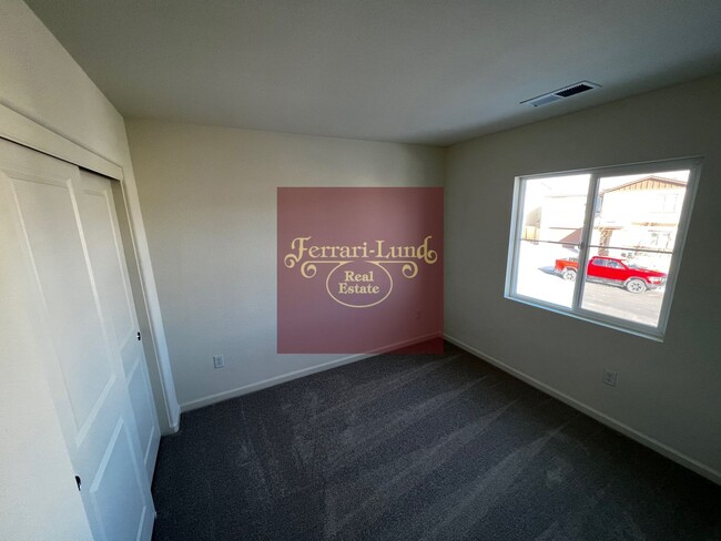 Building Photo - HOME in Lemmon Valley Community - Kay DeAl...