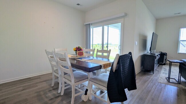 Building Photo - 1194 Woodlily Ln