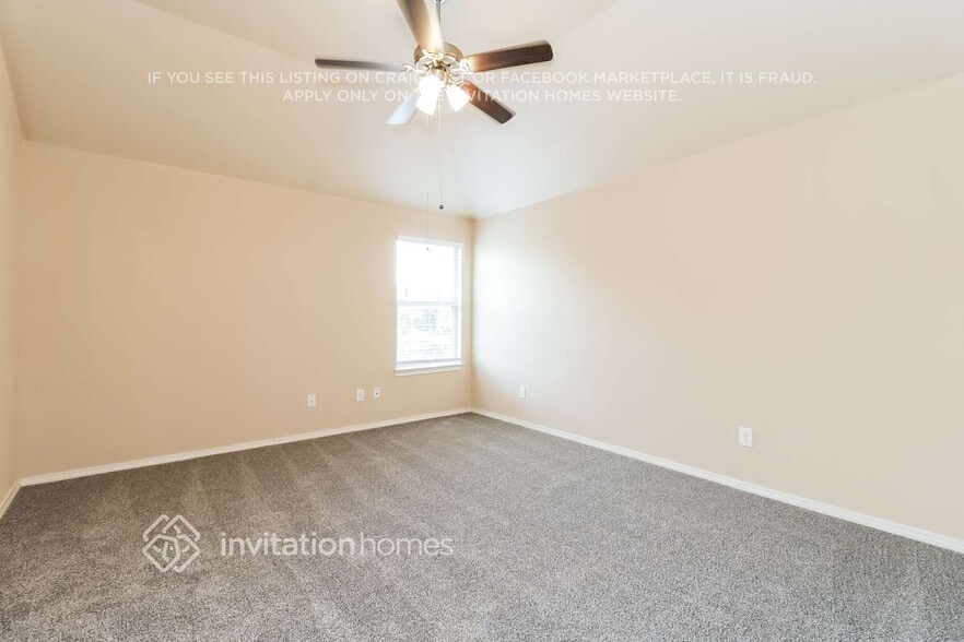 Building Photo - 5544 Thunder Bay Dr