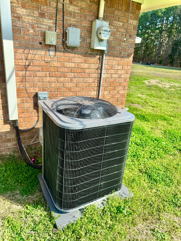 Building Photo - 992 Buck Egger Rd