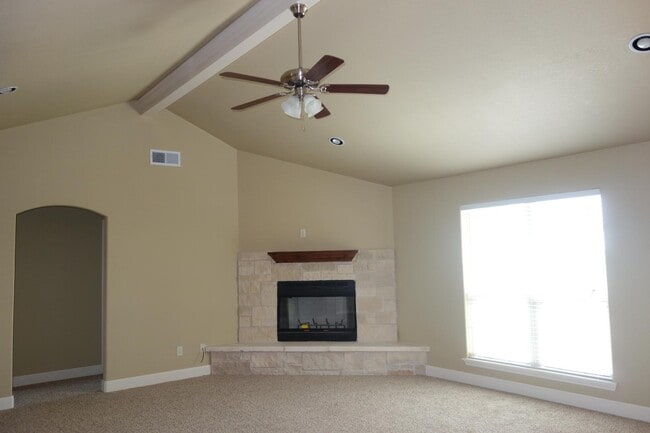 Building Photo - 7306 City View Dr