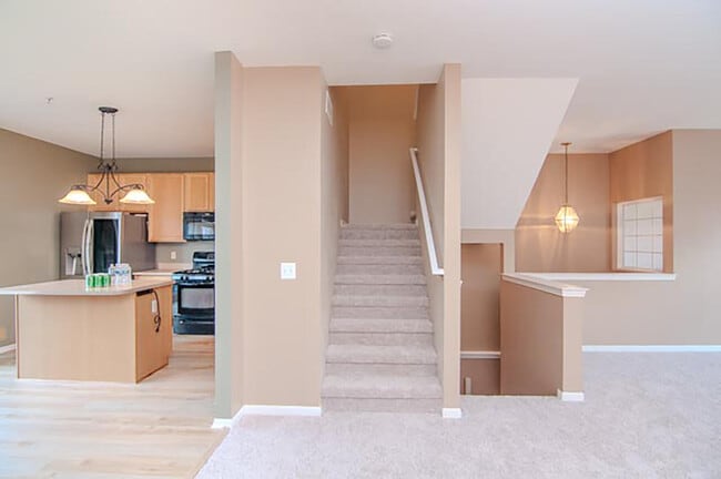 Building Photo - 448 Cherry Orchard Rd