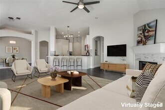 Building Photo - 3708 Villanova Dr