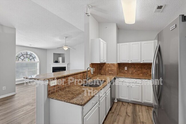 Building Photo - 4285 Cedarcroft Ct