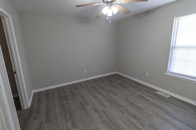 Building Photo - 4012-4014 Arctic Fox Dr.