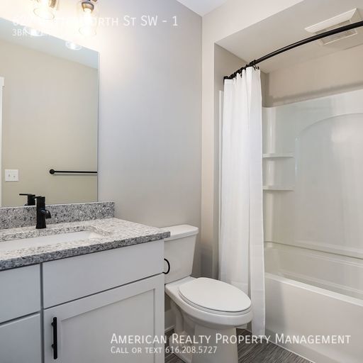 Building Photo - 622 Butterworth St SW