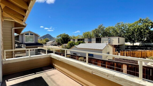 Building Photo - Charming House in a Great Location by Cal Poly with Garage