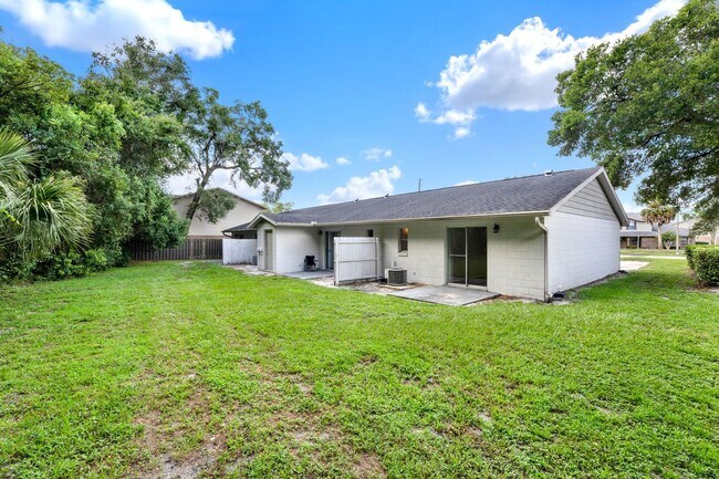 Building Photo - ***Cozy 1 Bedroom Apartment in Orange City