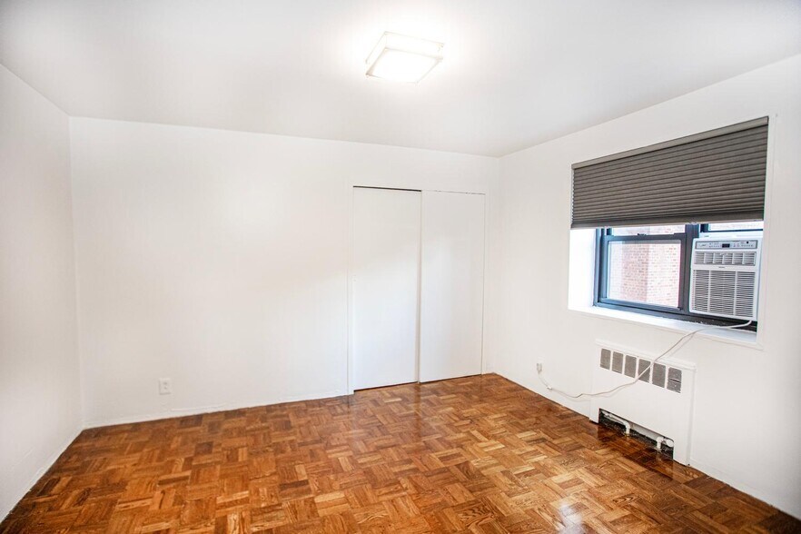 Building Photo - 208 Anderson St