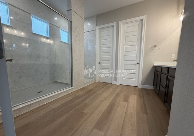 Building Photo - 681 Bacarra St