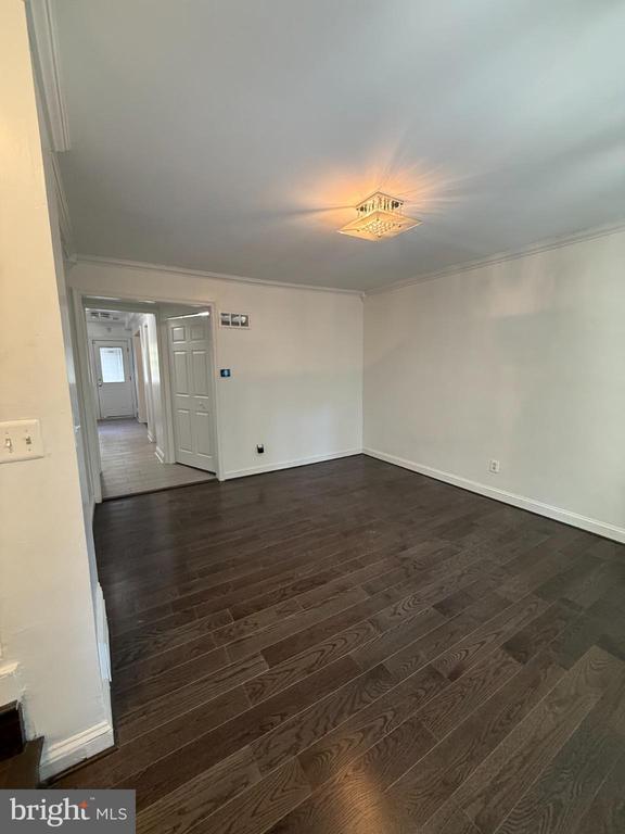 Building Photo - 1714 E St NE