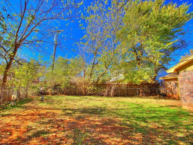 Building Photo - 4008 SE 47th St