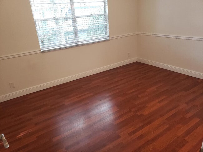 Building Photo - 89 SW 3rd St