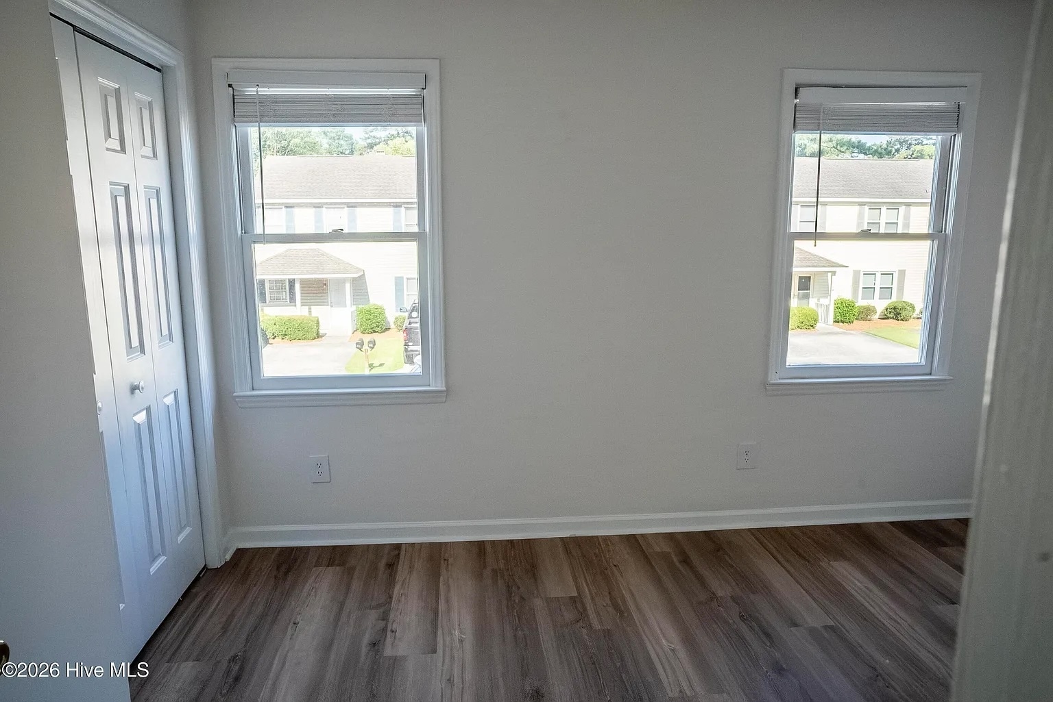 Building Photo - 137 Lullwater Dr