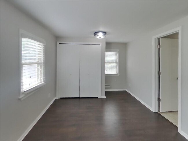 Building Photo - 6514 Stevens Ave