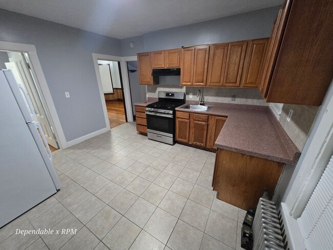 Building Photo - 17 Josephine St