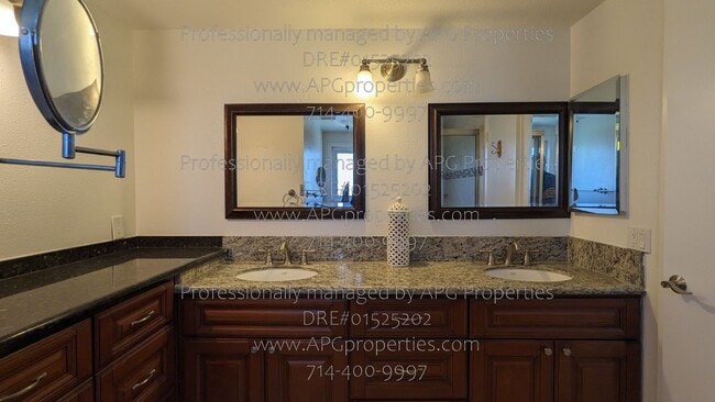 Building Photo - 3246 Dolonita Ave