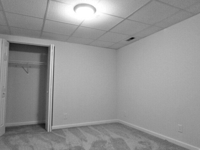 Building Photo - 1912 Orchard Ln