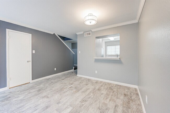 Building Photo - 6406 Ferris Dr