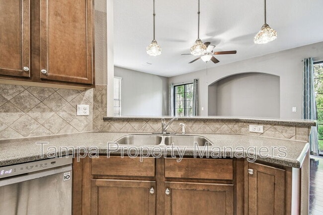 Building Photo - 5704 Kingletsound