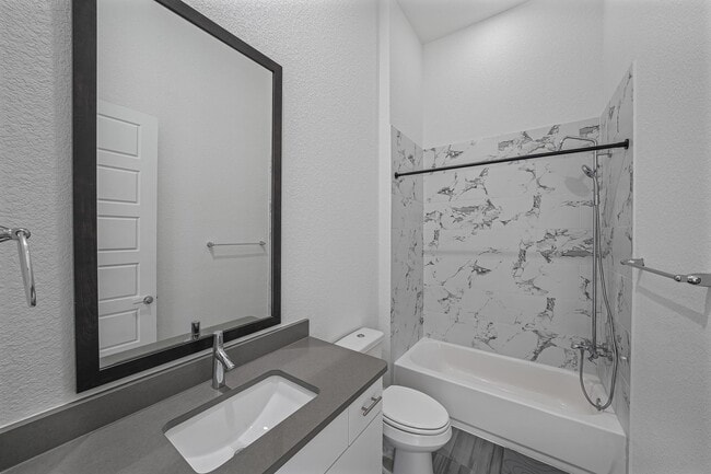 Building Photo - Beautiful Furnished Rental