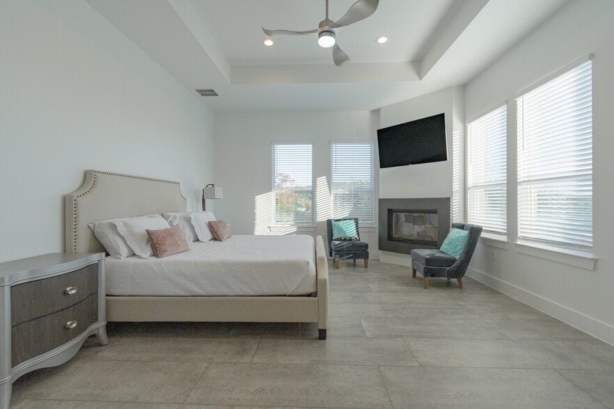 Building Photo - 21404 Lonesome Ct