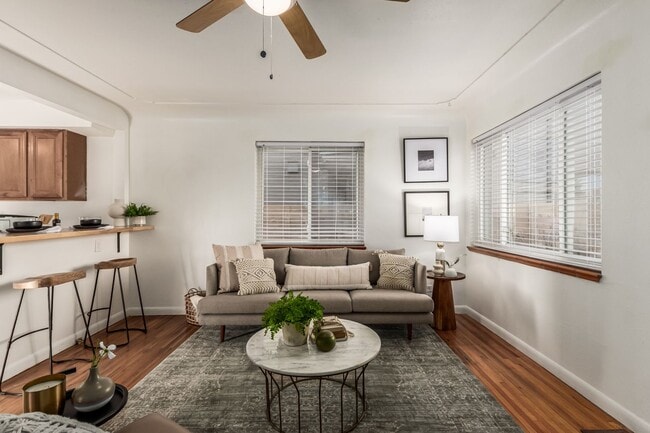 Building Photo - 2BD, 1BA Half-Duplex in Sloan's Lake with ...