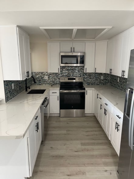 Building Photo - 2284 Dunlop St