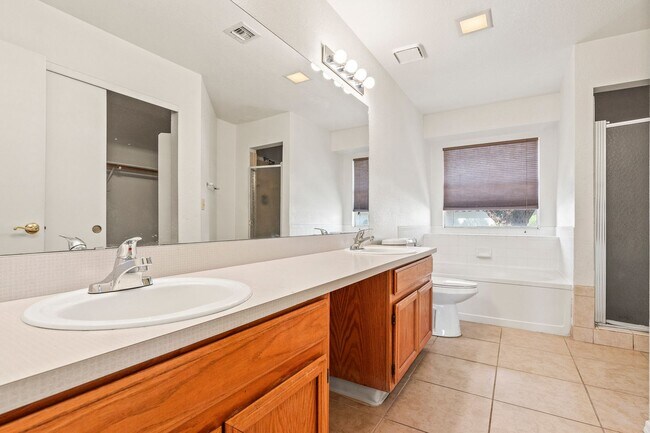 Building Photo - 2616 W Kassandra Pl