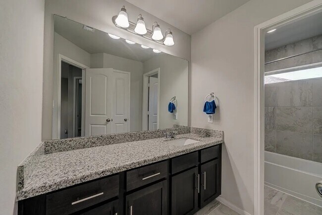 Building Photo - 4423 Sandhill Terrace Ln