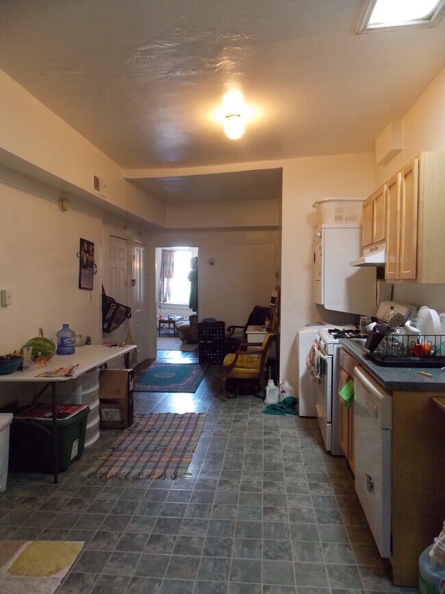 Building Photo - 2109 St Paul St