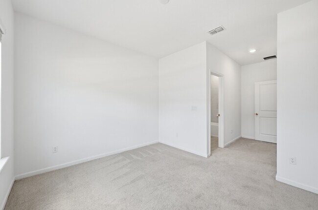 Building Photo - 85645 Stonehurst Pkwy