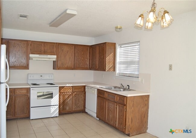 Building Photo - 4518 Ronald Dr