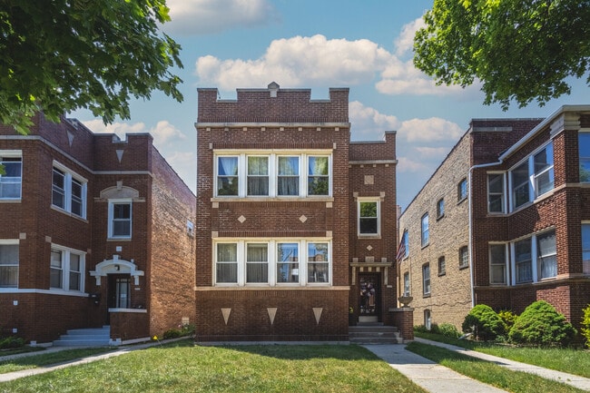 Building Photo - 4038 N Lavergne Ave