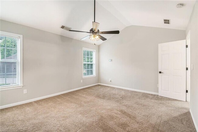 Building Photo - 510 Kingsport Dr